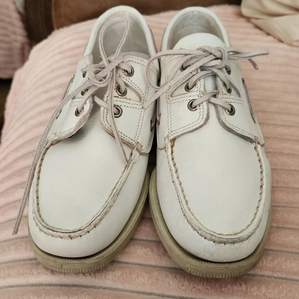 Dexter leather deck shoes